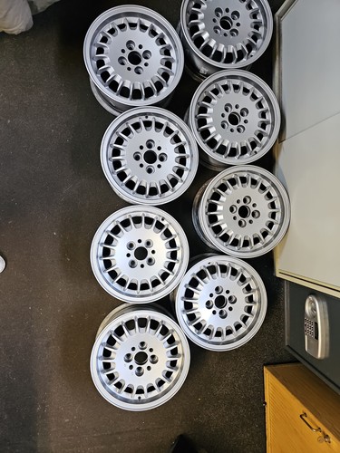 Bmw e30 gullideckel aluminium - e30,