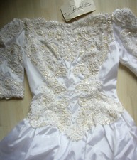 Demetrios Hochzeitskleid