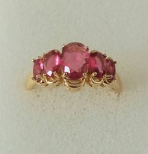 Wunderschöner Vergoldeter Ring mit Rote Steine - Dm.19 mm,punziert 