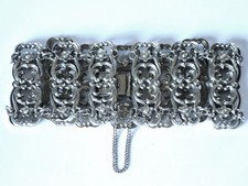 Zeitlos schönes Schmuckstück - Trachten Armband - silberfarben - floraler Dekor