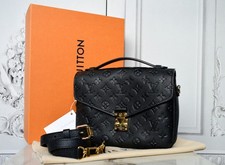 Louis Vuitton Pochette Metis