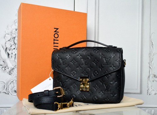 Louis vuitton pochette - louis, metis
