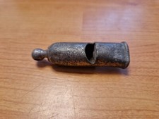 Alte Pfeife für Eisenbahn oder Polizei