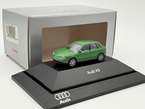 Audi 5 türig - 8l,