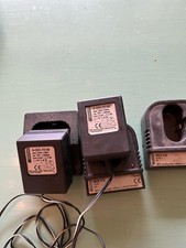 2 Netzteile und 3 Docking Stationen für Bosch / Base-Schrauber etc. BAS 1441