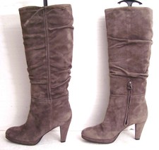 Neuwertige kniehohe Damen Stiefel, Wildleder, 8 cm Absatz - Gr. 39 - John Grey