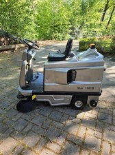 Weidner Aufsitz-Kehrmaschine – Typ Star 1001B – Automatik-Antrieb, Benzinmotor
