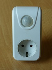 UNI UKGQ06PIR-01 Steckdose mit Bewegungsmelder