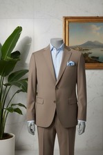 ELEGANTES HERRENKLEID Men’s