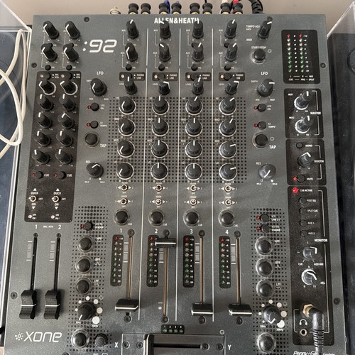 Allen heath xone - dj, mixer