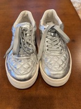 STUART WEITZMAN Low Top