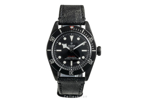 Tudor heritage black - black, bay
