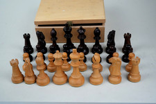 ALTES SCHACHSPIEL / GROßE