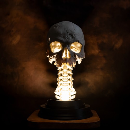 Lebensgroße totenkopf lampe - lebensgroße,
