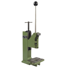 Gechter 2,5 Kniehebel max. 5KN Werkstatt Presse Hub Tisch Hand Hebel Presse