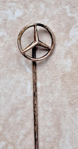 Alte kleine anstecknadel - alte,