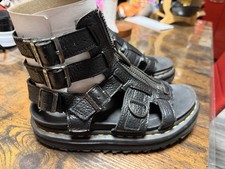 Dr Martens, Sandalen