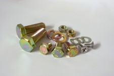 Schrauben Bremssattel hinten