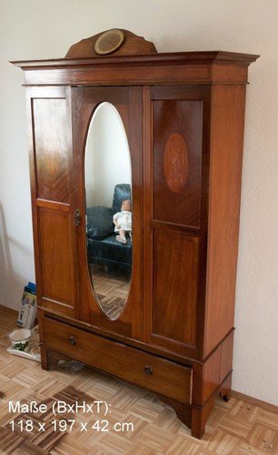Antiker kleiderschrank - antiker,