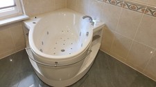 Whirlpool Badewanne mit Massagesystem, 