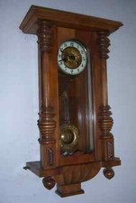 Gründerzeit Wanduhr, Regulator von KIENZLE