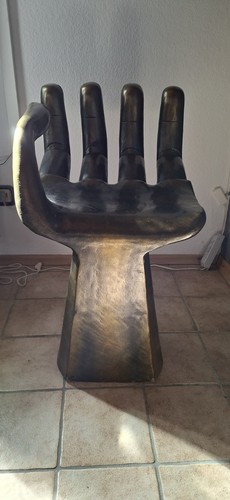 Designerstuhl hand links - designerstuhl,