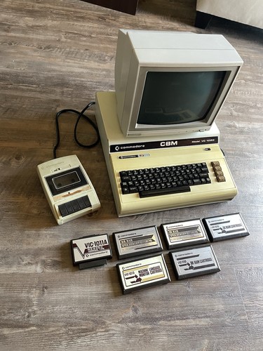 Commodore 726 - vc-20, +