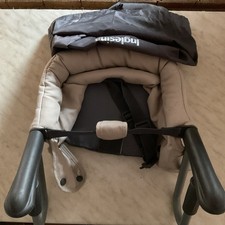 Inglesina Tischkinder Sitz