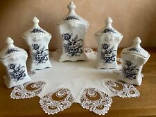 Fünf alte tolle Vorratsdosen  Gefäße von T. Delfts Bleau  Keramik, Porzellan ?