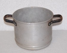 alter Aluminium Topf Einsatz