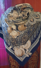 JAMMERS & LEUFGEN Seidentuch  Größe 88 cm x 88 cm tolles Muster