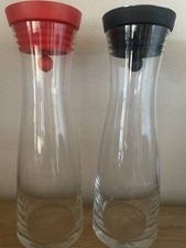 WMF  2 x Wasserkaraffe basic, 1,0 l, Edelstahl rot und schwarz