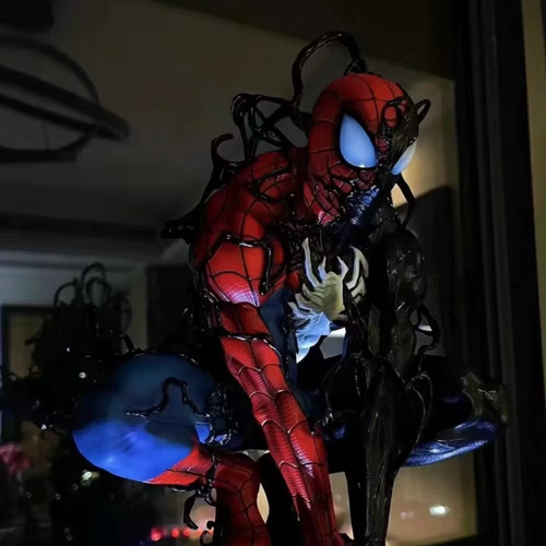 Spider man venom statue - spider,