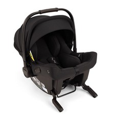 Nuna Pipa URBN Isofix Babyschale, Schwarz