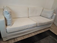 Schönes kleines Sofa in Weiß - ideal für Wohn- oder Gästezimmer - sehr günstig