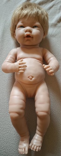 Spielzeugpuppe carmen gonzalez - spielzeugpuppe,