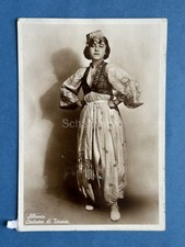 Frau tracht tirana - in,