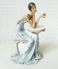 Frauenfigur Abendkleid Figur