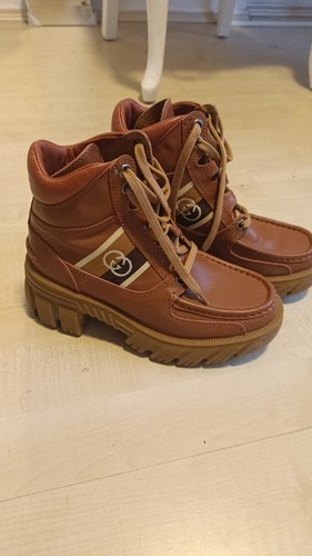 Gucci leder like new - gucci,
