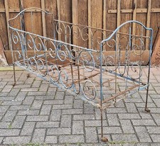 Schönes Metallbett im Jugendstil um 1910 / 1920 - 142 cm x 88 cm - Shabby Chic