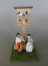 Taubenhaus mit Bank Oma Opa +