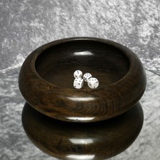 Exklusive Würfelschale aus