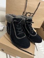 UGG W Bodie Fur Lace 40