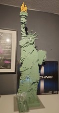 LEGO Advanced Models: Statue