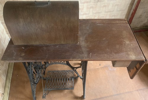 Alte tisch nähmaschine - alte,