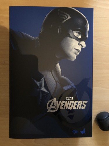 Hot toys avengers - toys,