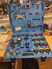 Kühlerdruck & Kühlsystem Prüfset 28-teiliges Set in sehr gutem Zustand 