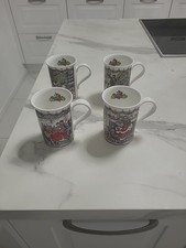 4x BECHER KAFFEETASSEN FINE BONE CHINA ENGLAND WEIHNACHTEN MOTIVE