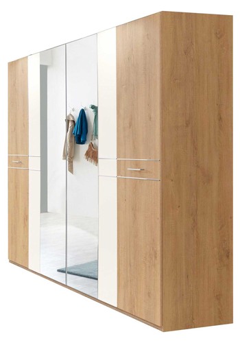 Kleiderschrank