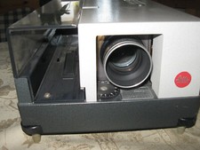 Leitz Diasprojektor Pradovit